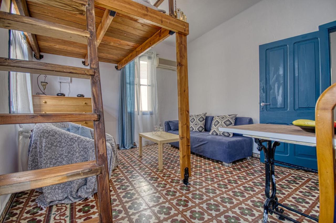 Mascot Bar Street Apartments Rhodes City Extérieur photo