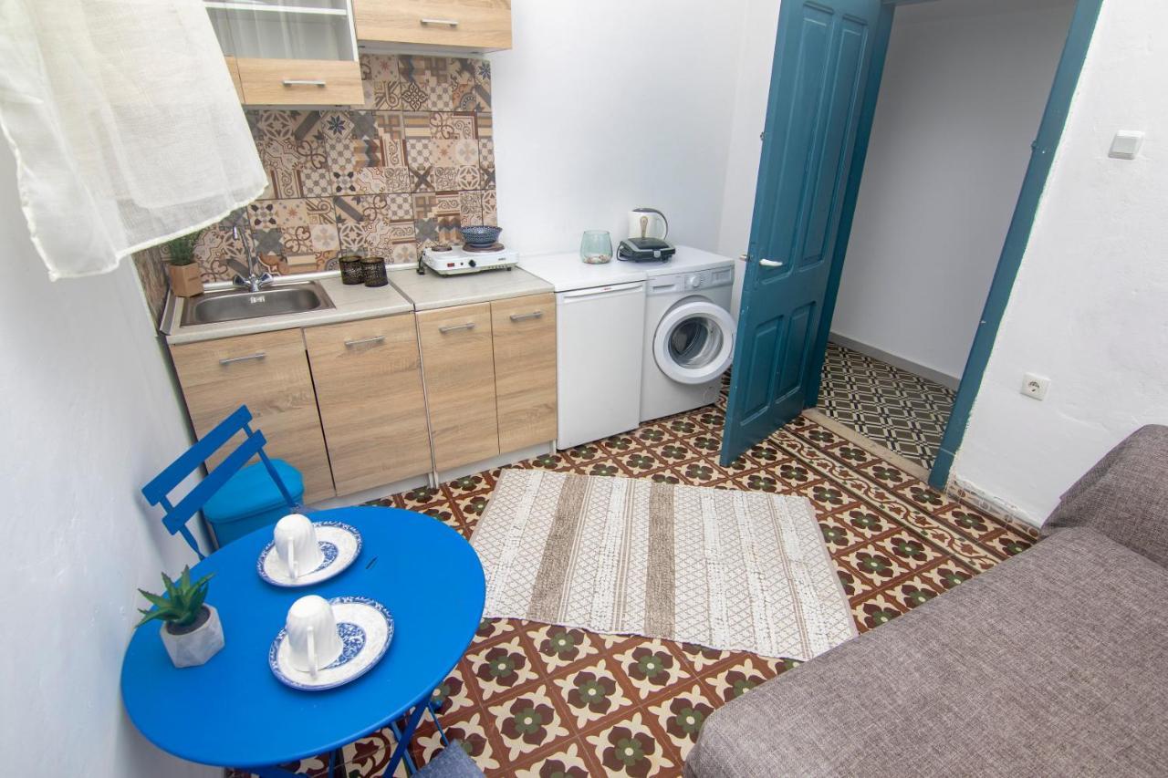 Mascot Bar Street Apartments Rhodes City Extérieur photo