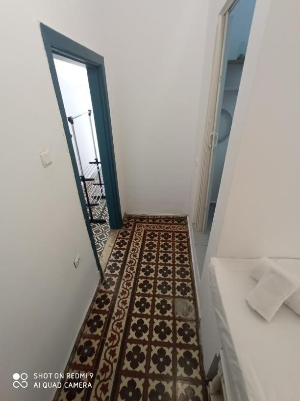 Mascot Bar Street Apartments Rhodes City Extérieur photo