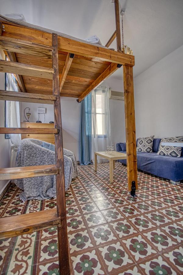 Mascot Bar Street Apartments Rhodes City Extérieur photo