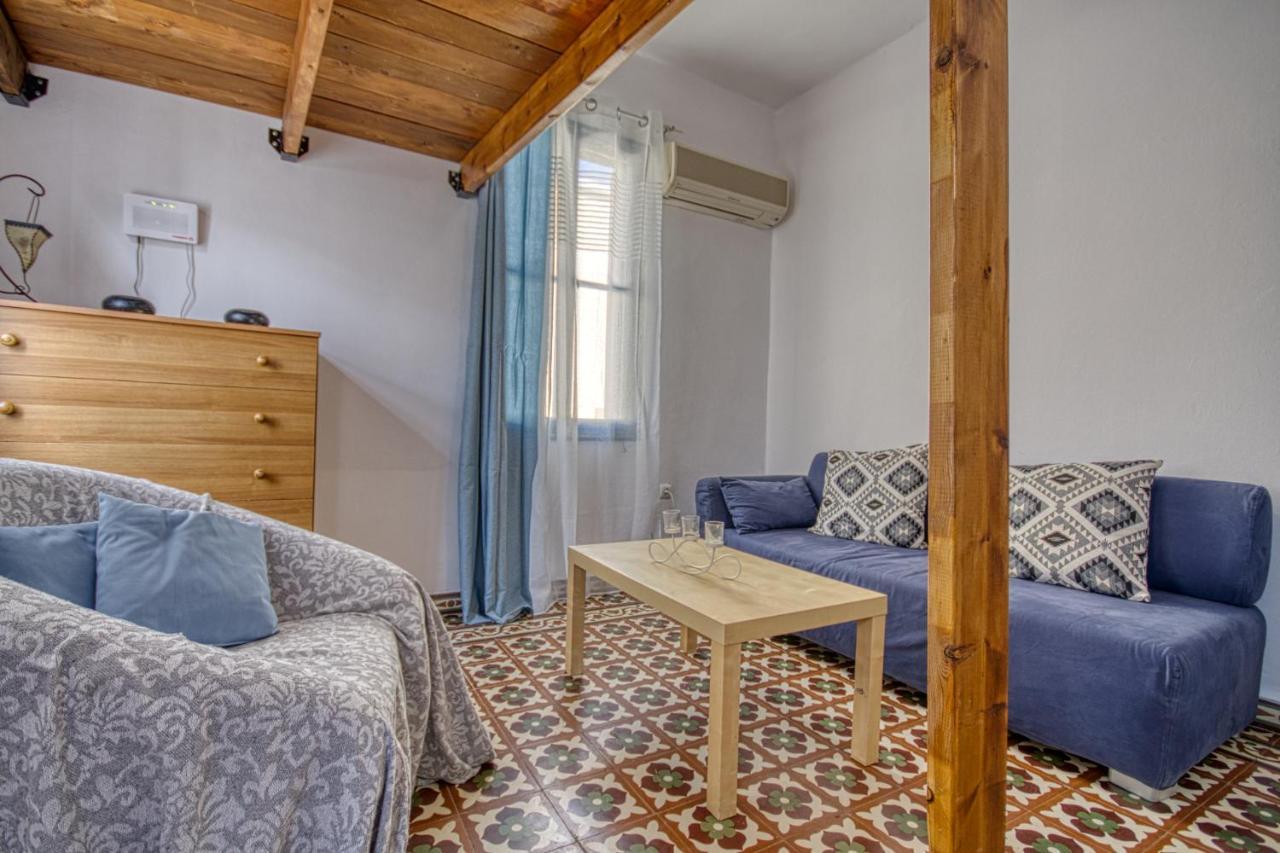 Mascot Bar Street Apartments Rhodes City Extérieur photo